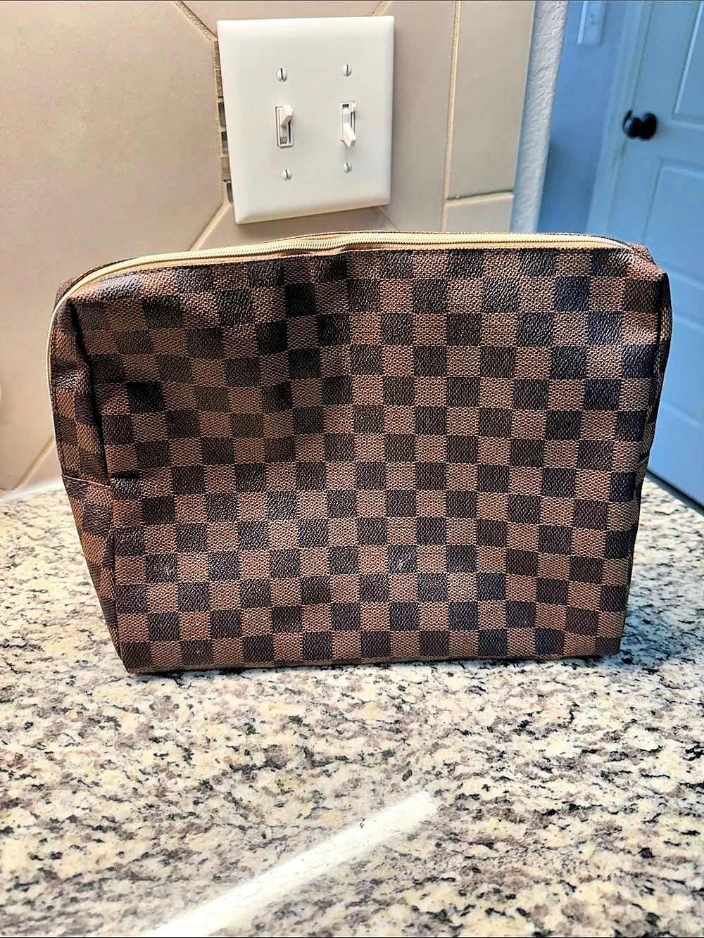 Toiletry Pouch Brown